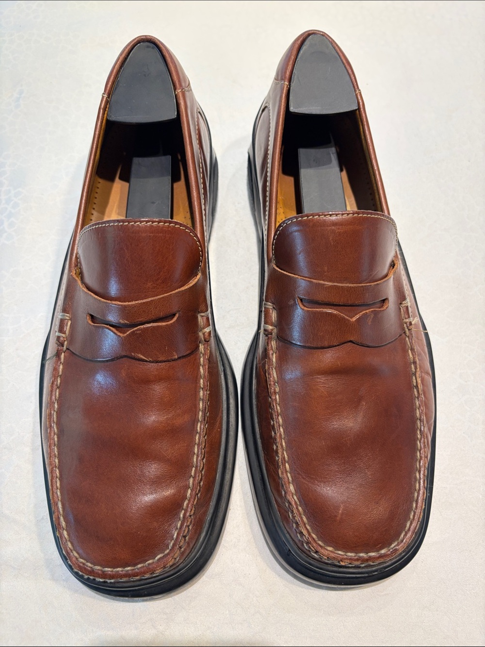 Classic Men's Nike Air Penny Loafers in Brown - Picture 9 of 9